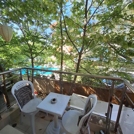 Апартамент бобс 1 Китен